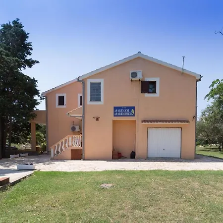 Fuer 5 Personen Ca 65 Qm In Privlaka, Dalmatien Norddalmatien *